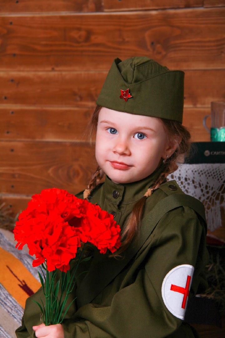 Фотосессия девочки на 9 мая