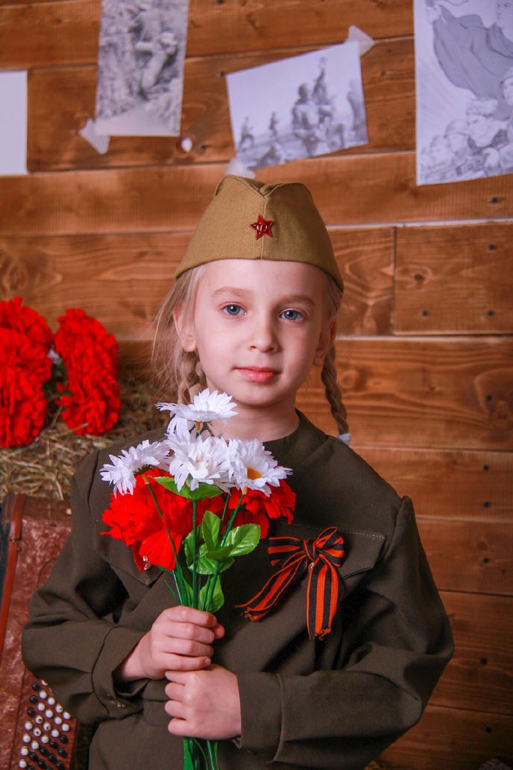 Фотосессия девочки на 9 мая