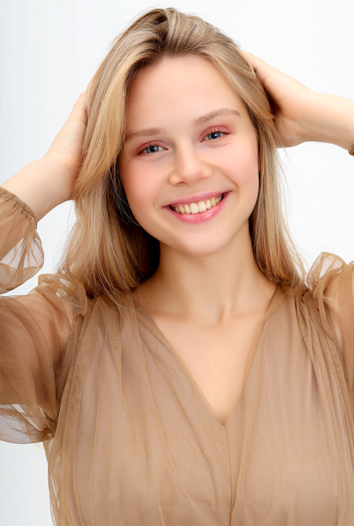 Модельные тесты (tests) молодой девушки